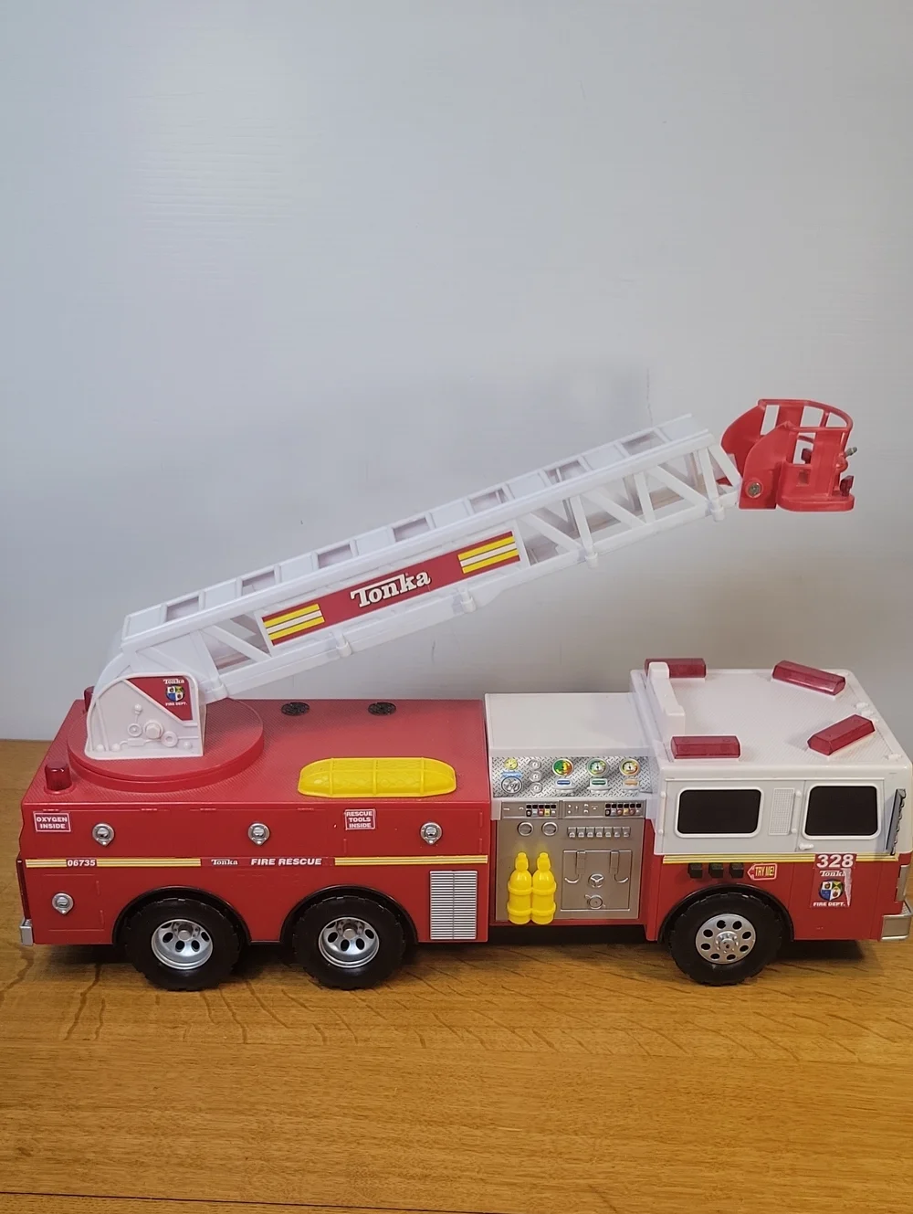 Large Tonka Hook & Ladder Fire Engine Truck #328 Toy Vehicle - Working Lights